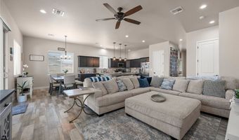 2921 Steamboat Dr, Bullhead City, AZ 86429