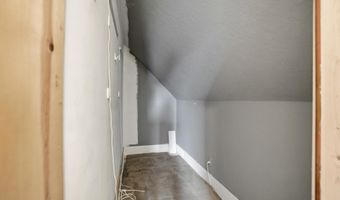 549 N Gilbert St, Ada, OH 45810