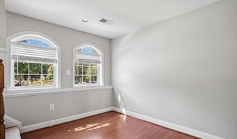 4049 COLUMBIA Pike, Arlington, VA 22204
