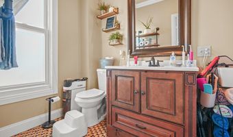 827 Orange St, Ashland, OH 44805