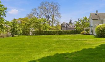 78 Narragansett Ave, Jamestown, RI 02835