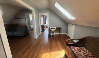 60 Berkeley Ave 2, Newport, RI 02840