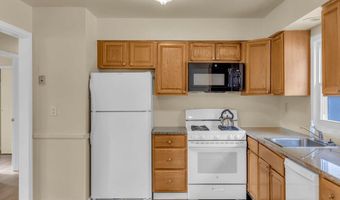 32 Pine Tree Dr, Bayville, NJ 08721