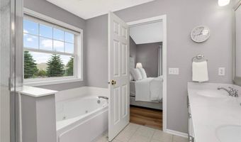 15315 Dundee Ct, Apple Valley, MN 55124