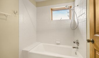 144 E 400 N, Blackfoot, ID 83221