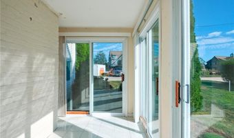 243 Col John Gardner Rd, Narragansett, RI 02882