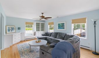 211 Oak St, Bath, ME 04530