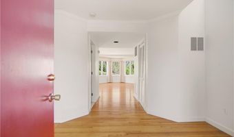 15 Hammersmith Rd 30A, Newport, RI 02840