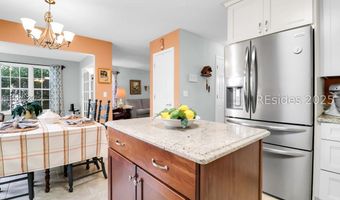 136 Lake Linden Dr, Bluffton, SC 29910