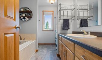 1101 Madisson St, Alexandria, MN 56308