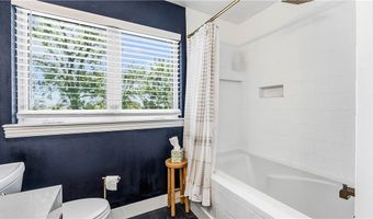 4301 SW 2nd St, Bentonville, AR 72712