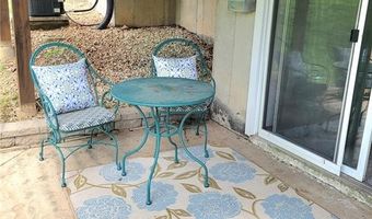 1003 Pocono Trl, Ballwin, MO 63021