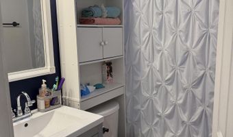 6 2nd St, Barnegat, NJ 08005