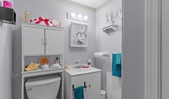 72 Hilltop Dr F, North Providence, RI 02904