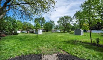 150 Greenbriar Dr, Aurora, OH 44202
