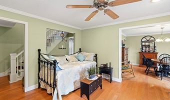 182 Leicester St, Auburn, MA 01501
