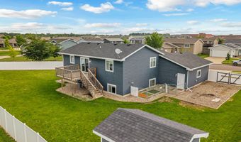 2020 S Lawson St, Aberdeen, SD 57401