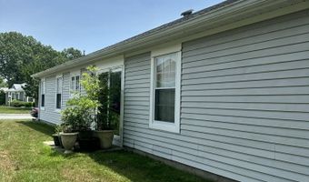 19 Dogwood Dr, Barnegat, NJ 08005