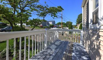 150 Hillcrest Rd, Bridgeport, CT 06606