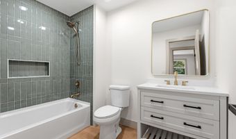 207 Oakmont Dr, Boiling Springs, SC 29316