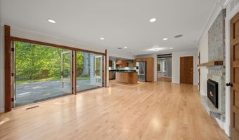 5104 SCARSDALE Rd, Bethesda, MD 20816