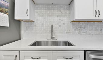 2511 Big Bear Ln, Indianapolis, IN 46217