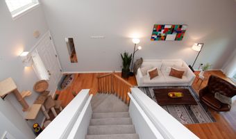 4471 Hillside Ct, Ann Arbor, MI 48105
