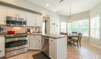 91 Nutmeg Rd, Aberdeen, NJ 07747