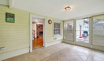 98 Iroquois Rd, Cumberland, RI 02864