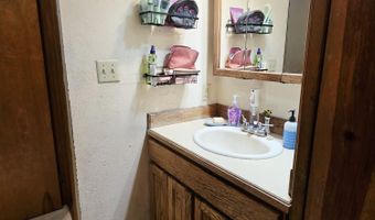 2477 CEDONIA ADDY Rd, Addy, WA 99101