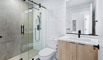 733 8TH St SE 202, Washington, DC 20003