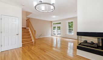 7827 QUILL POINT Dr, Bowie, MD 20720