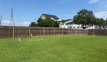 225 NUTRIA Dr, Arabi, LA 70032