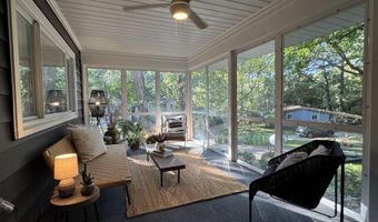 3177 Sunnywood Dr, Ann Arbor, MI 48103