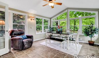 10574 88th Ave, Allendale, MI 49401