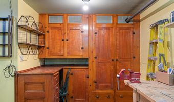 49 Hill St, Barre, VT 05641