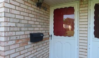 15 Harrison Ave 70 H, Amityville, NY 11701