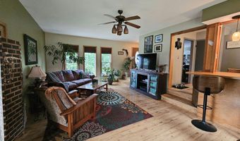 1157 E Dade 186, Ash Grove, MO 65604