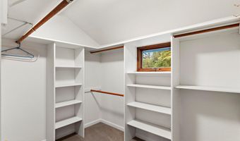 4690 Southpark Bluff Dr, Anchorage, AK 99516