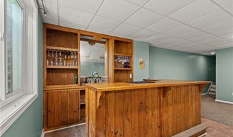 185 Dutch Glory Rd, Amity, PA 15311