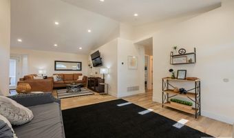 995 Edinburg Cir, Ammon, ID 83406