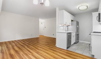 4917 AMERICANA Dr T6, Annandale, VA 22003
