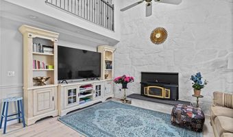 10 J H Dwyer Dr, Middletown, RI 02842