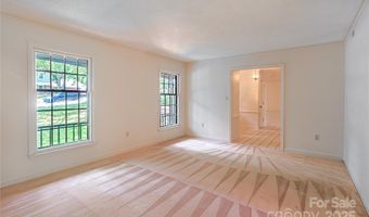 2011 E Barden Rd, Charlotte, NC 28226