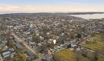51 Warner St, Newport, RI 02840