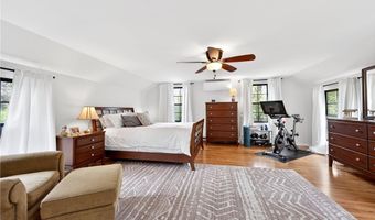 87 Sargent Dr, Amherst, NY 14226