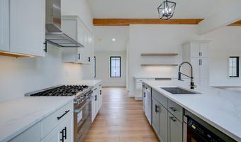19 Hidden Glade Dr, Bartlett, NH 03845