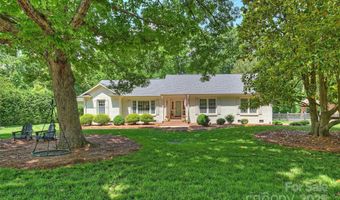7022 Lancer Dr, Charlotte, NC 28226