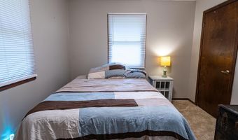 5 Autumn Rd, Arkansas City, KS 67005