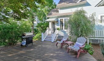 6 Carolina Ln, Beaufort, SC 29907